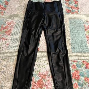 Banana Republic Devon Vegan leather pants 4 EUC